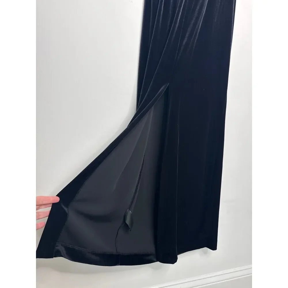 Dressbarn Collection 1990s Black Velvet Embroidered Gown formal sexy 6